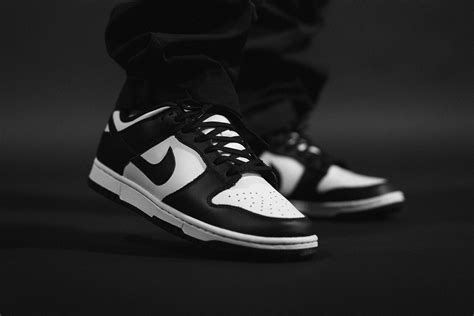 dunks nike black|Nike dunks white and black.